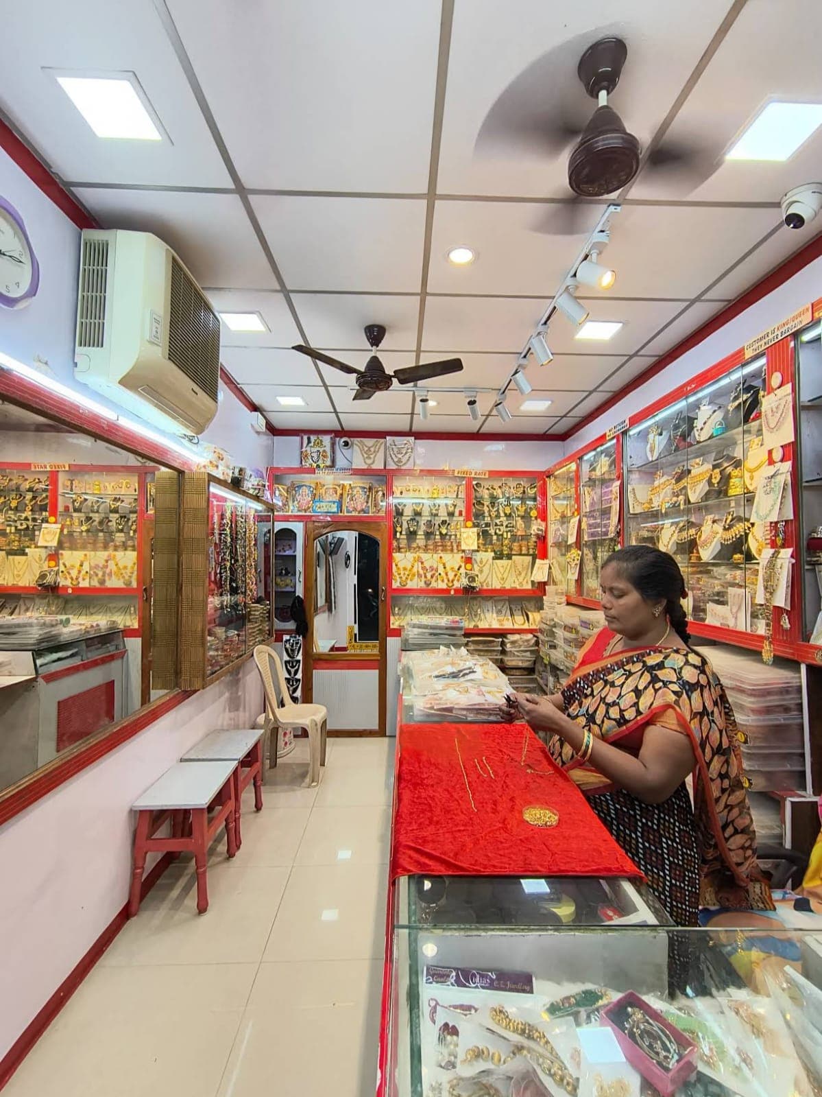 Inside Bhagyalakshmi Future Gold shop